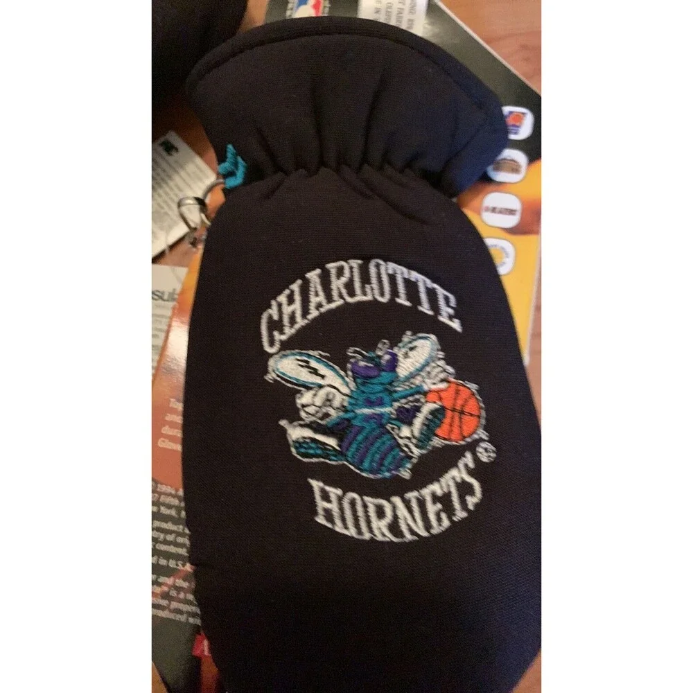 NBA Isotoner Toddler Child Gloves Mittens Hornets Nets Suns